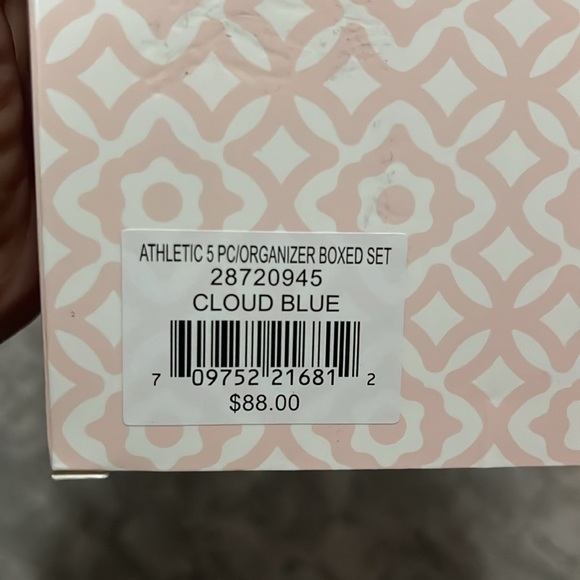 Nanette Lepore Athletic Accessory Set - Picture 8 of 8